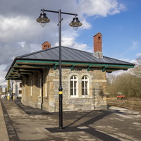 Pantyffynnon Station